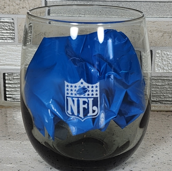 Pair of Vintage Dallas Cowboys NFL 1972 World Champs Glass 4.5" Tall Smoke - Picture 4 of 5